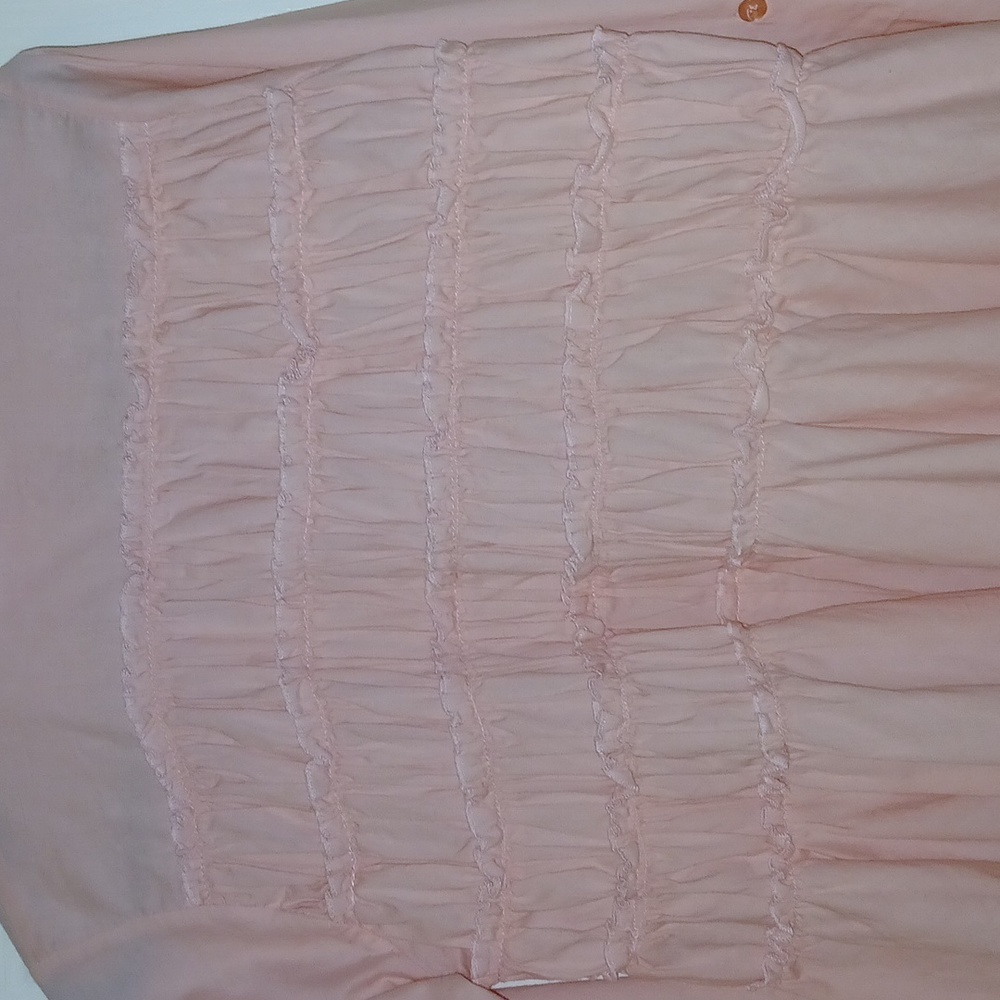 Iky Me Blouse Ruffle Back - Picture 3 of 8